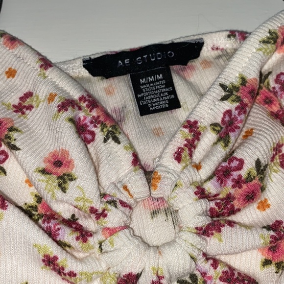 AE Crop top - Picture 2 of 2